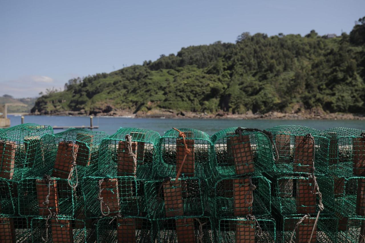 El Faro Unkempt - Tazones Villar  Exterior photo